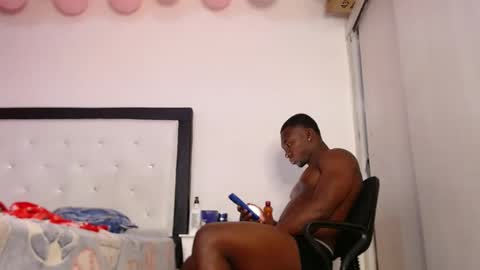 Snapshot of zousxxx chatting on February 26, 3:35 am zousxxx online show from February 26, 3:35 am