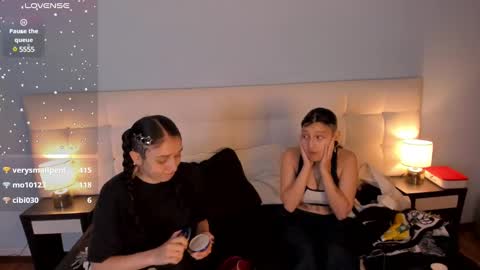 Snapshot of zowi_hottiee chatting on January 22, 8:51 am cintya kors online show from January 22, 8:51 am
