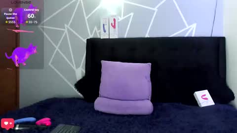 zpzphot online show from September 10, 1:17 am