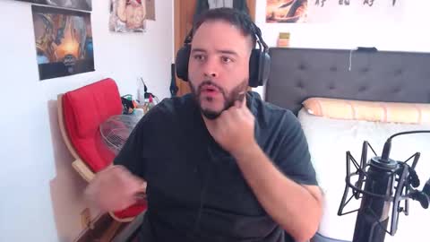 Snapshot of zuheyla26 chatting on September 19, 9:24 am Zuheyla online show from September 19, 9:24 am