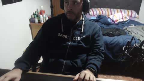 Snapshot of zuheyla26 chatting on December 23, 8:03 pm Zuheyla online show from December 23, 8:03 pm