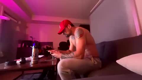 Snapshot of zuko_zen69 chatting on October 20, 1:16 pm Zuko online show from October 20, 1:16 pm