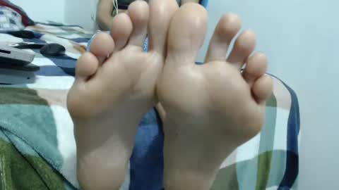 Snapshot of zully25 chatting on February 27, 5:51 am zully25 online show from February 27, 5:51 am