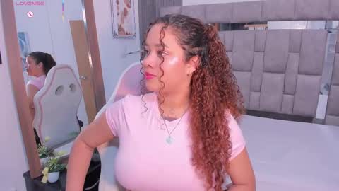 Zuly  online show from October 23, 7:15 pm