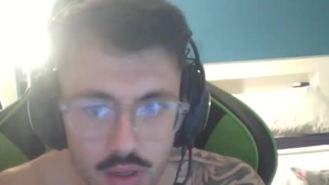 zusta10 online show from November 17, 9:17 pm