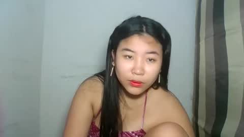 Snapshot of zyeii chatting on October 16, 5:45 pm sweet lylia online show from October 16, 5:45 pm