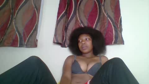 zyraelle_01 online show from April 21, 2:37 am