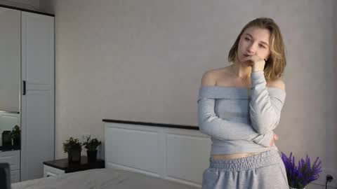 Anya online show from May 13, 6:56 am